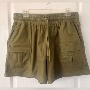 Fabletics Olive Drawstring Waist Cargo Shorts size XL